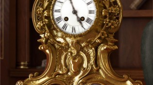 Detail Clock